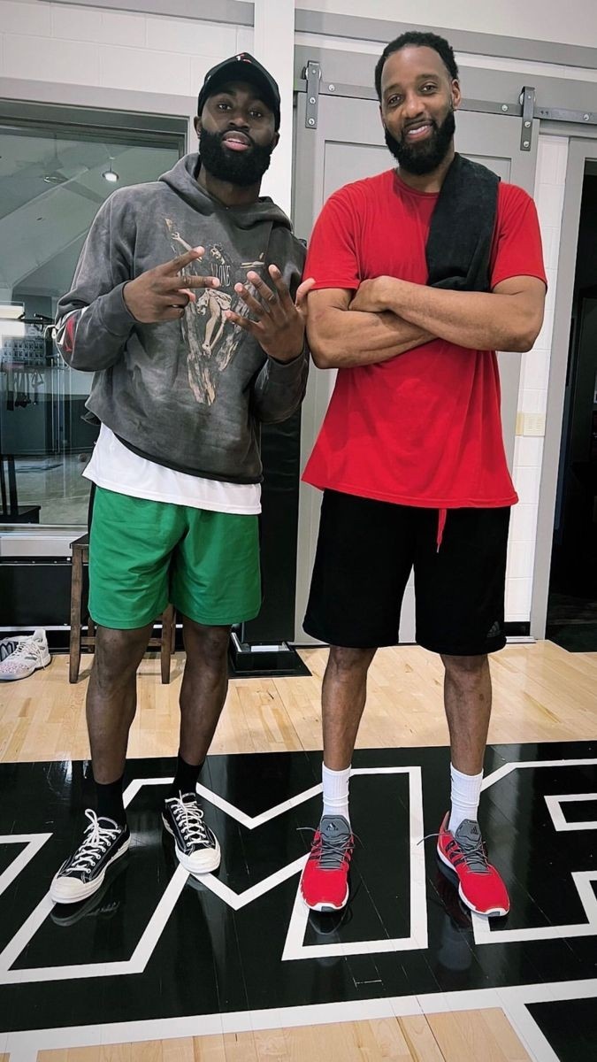 游戏平台-杰伦·布朗：麦迪是我的儿时偶像和导师 休赛期经常和他待在一起