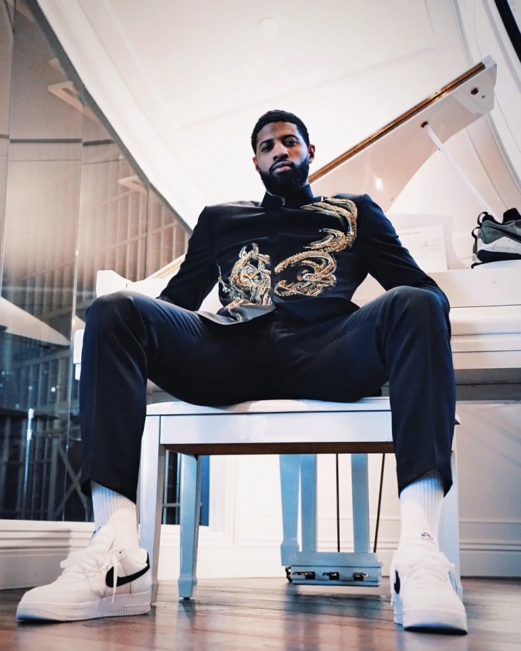 比赛视频直播-乔治晒中式穿搭：本命年马年 中式风格穿搭照送给我的中国粉丝